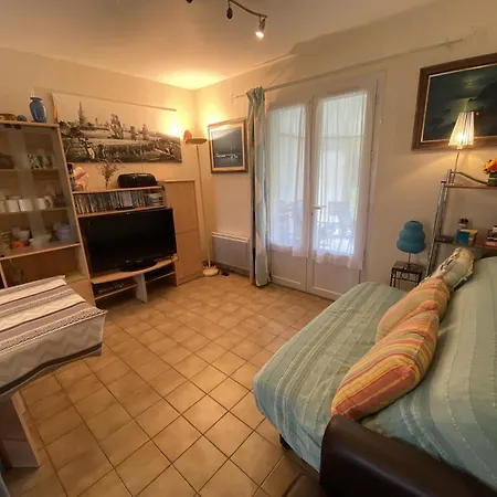 La Maison Des Pins Pour 4 Personnes 別荘